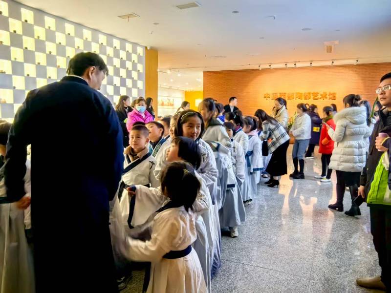 文化赋能：五原县魔创文旅挖掘城市文化资源的实践探索